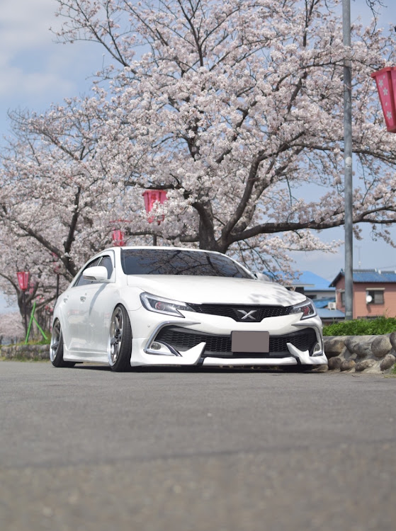 マークXのジーストST1・タイヤ交換完了・DSUで会いましょう・車高調取り付け完了に関するカスタム事例の投稿画像1枚目
