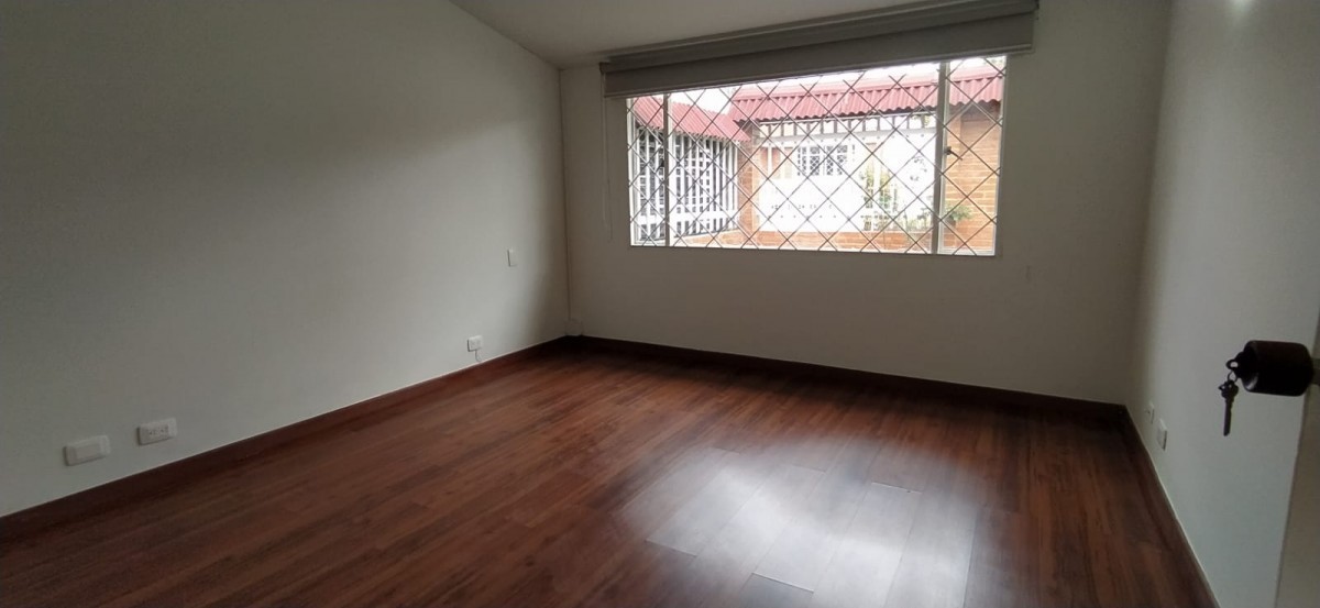 Casa En Venta - Alhambra, Bogota
