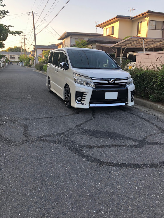 ヴォクシーの洗車に関するカスタム事例の投稿画像1枚目
