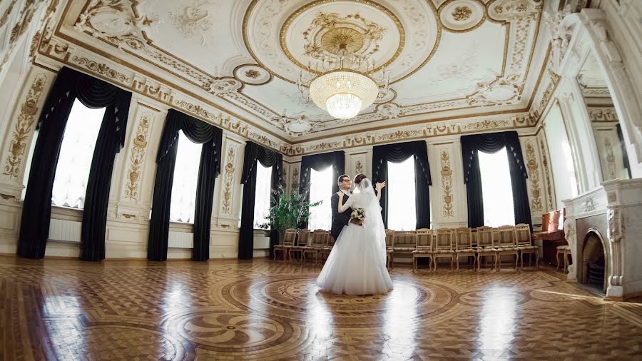 Wedding photographer Elena Chernikova (lemax). Photo of 1 May 2016