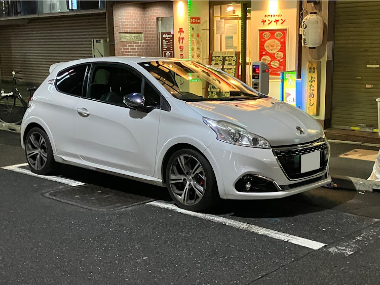 208のプジョー208GTi・銀座に関するカスタム事例の投稿画像1枚目