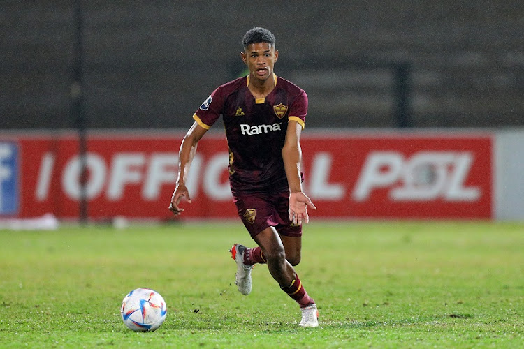 Oshwin Andries of Stellenbosch FC looks for a pass during their DStv Premiership match against Orlando Pirates at Danie Craven Stadium on August 10 2022.