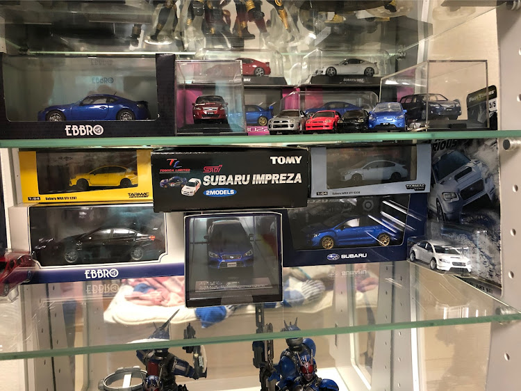 ともすばさんが投稿したミニカーコレクション・ステイホーム・SUBARUに関するカスタム事例の投稿画像1枚目
