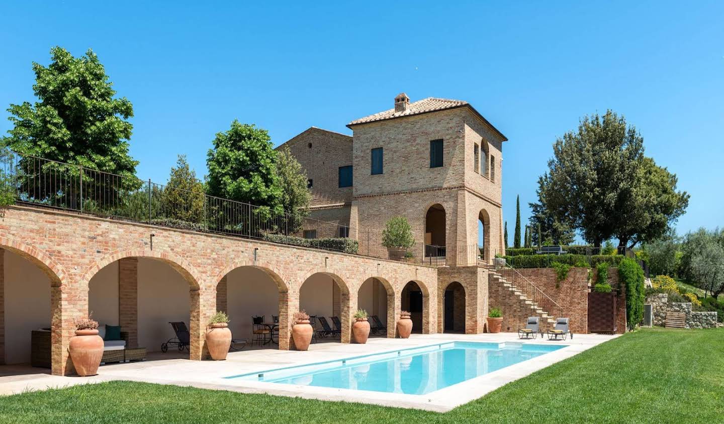 Corps de ferme avec piscine Montalcino