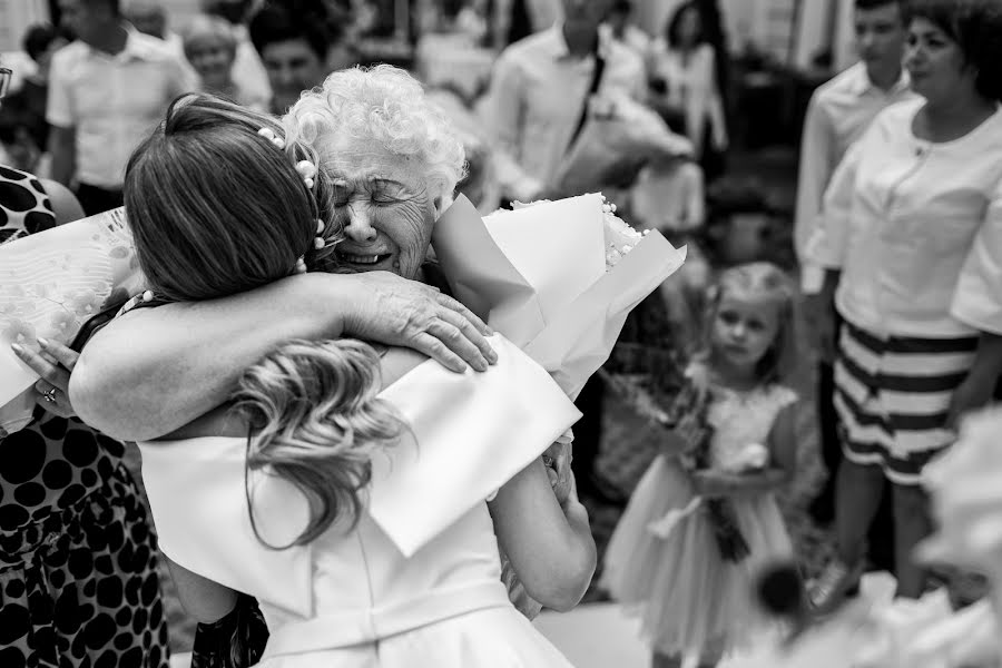 Photographe de mariage Vladimir Lesnikov (lesnikov). Photo du 12 mars 2023