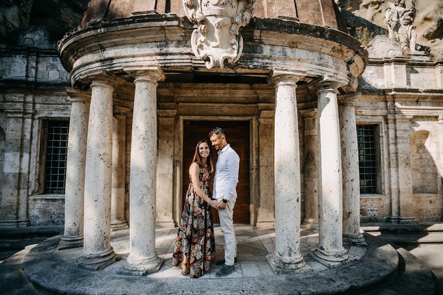 Fotografo di matrimoni Nevio Arcangeli (nevioarcangeli). Foto del 17 febbraio 2021