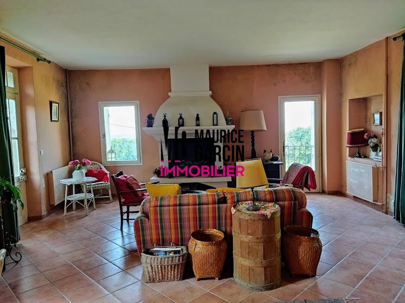 Vente maison 5 pièces 142 m² à Gigondas (84190), 270 000 €