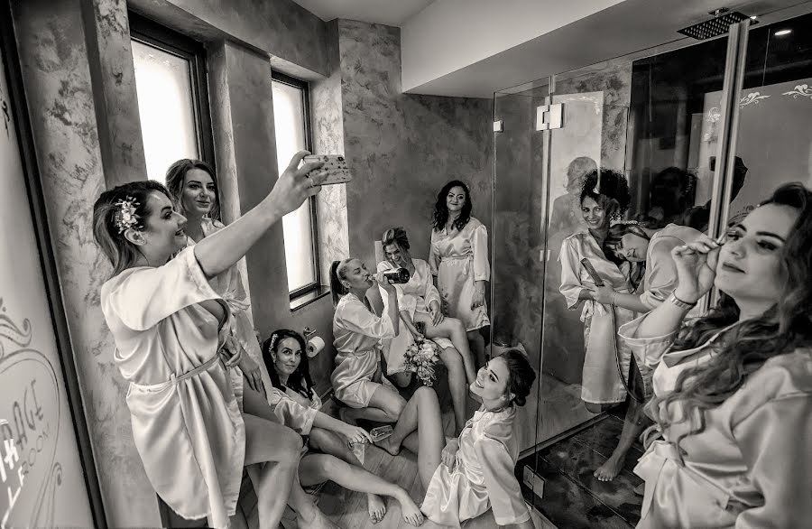 Wedding photographer Alex Vîlceanu (alexandruvilcea). Photo of 7 May 2019