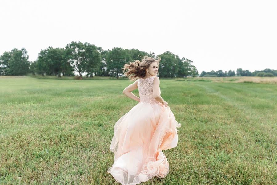 Fotógrafo de casamento Yulenka Tuz (tuz777). Foto de 23 de abril 2021