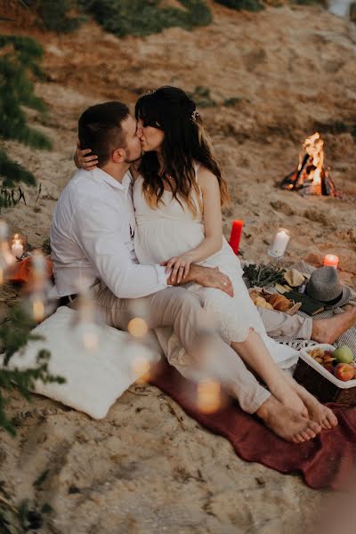 Fotógrafo de casamento Oksana Kirik (okskirik). Foto de 18 de junho 2020