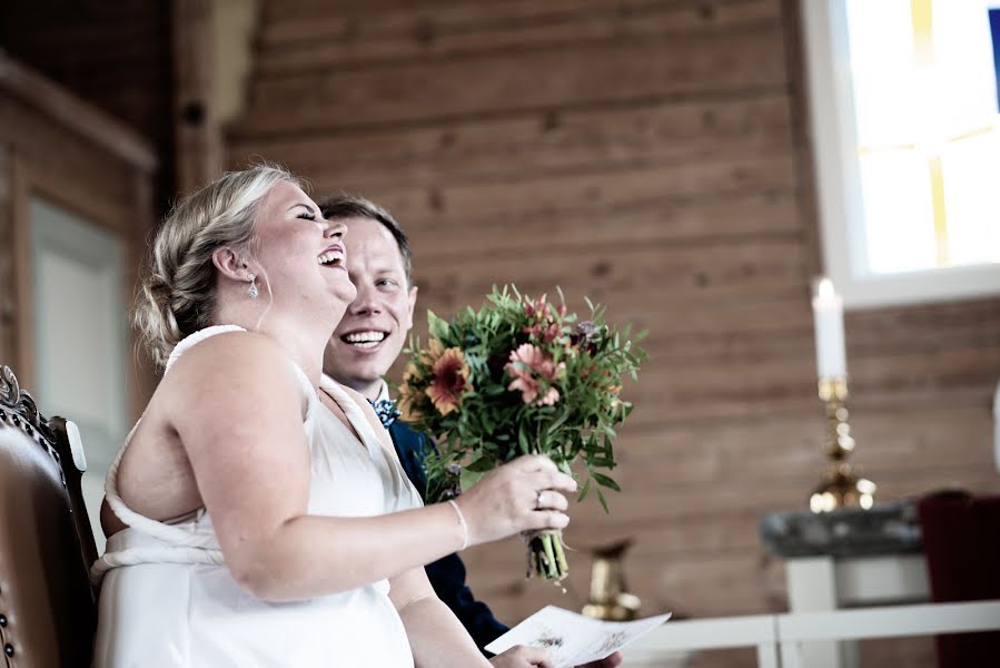 Fotografo di matrimoni Trine Tønnesen (trinetoennesen). Foto del 19 settembre 2019