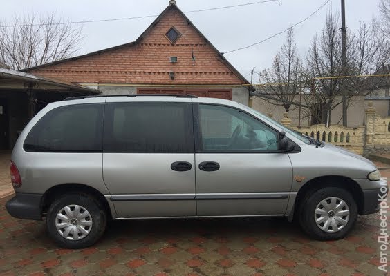 продам авто Chrysler Voyager Voyager II (GS) фото 2