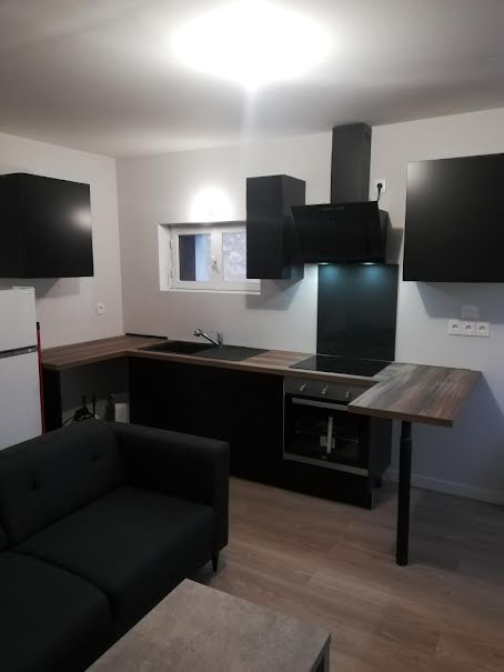 Location meublée appartement 2 pièces 44 m² à Saint-Hilaire-Saint-Mesmin (45160), 640 €