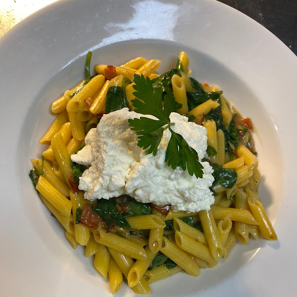 Gluten free penne campagnola crispy bacon ,baby spinach, garlic, chilli & ricotta cheese