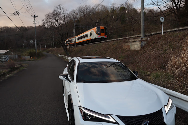 UXのUX250h・吉野山・シャ活・レクサスに関するカスタム事例の投稿画像5枚目