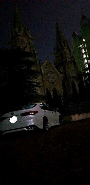 カムリの2020年・ハロウィン・満月の夜・廃チャペル・最強コラボに関するカスタム事例の投稿画像2枚目
