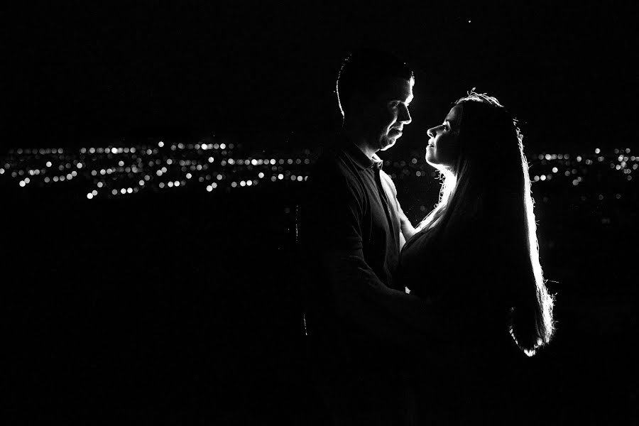 Fotógrafo de casamento Ekaterina Bulgakova (bulgakovakate). Foto de 20 de junho 2018