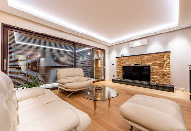 Apartment with terrace 1