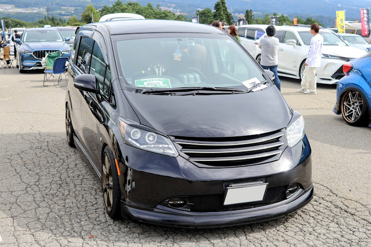 セレナのワゴニスト・スーパーカーニバル・リアル2023 in岐阜・SｰLink・S.F.T・TｰClan・Crazy SERENA Family#クズに関するカスタム事例の投稿画像11枚目