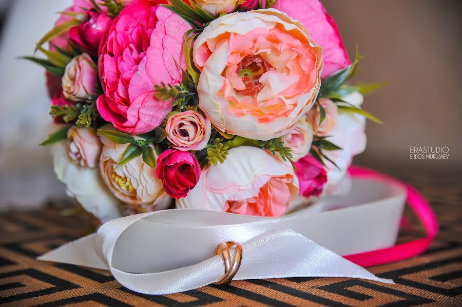 Fotógrafo de bodas Erdos Mukushev (erastudio). Foto del 15 de noviembre 2018