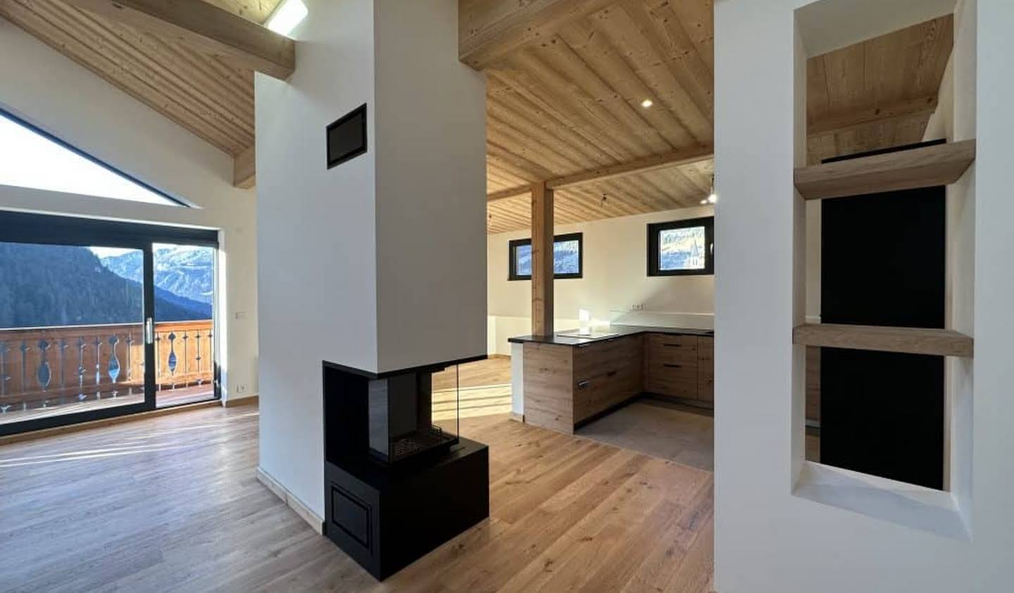 Contemporary apartment Chatel
