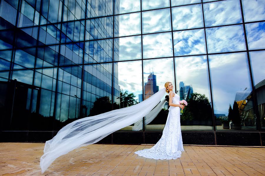 Wedding photographer Ilya Spazhakin (iliya). Photo of 11 January 2016