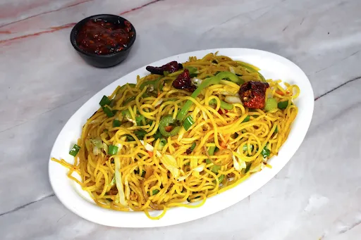 Veg Singapuri Noodles