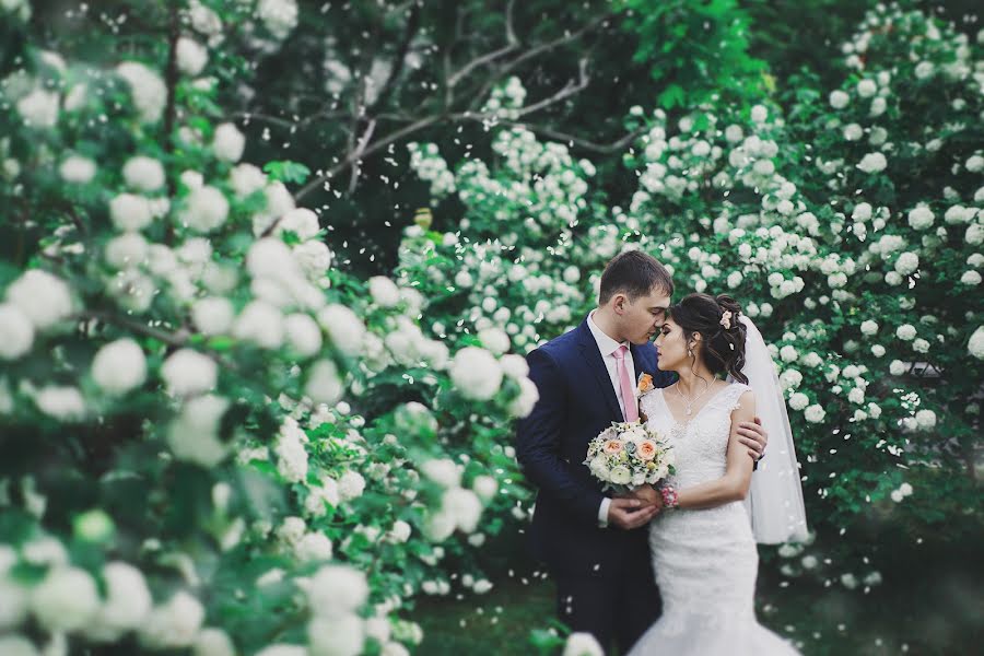 Fotógrafo de casamento Ramil Rama (ram92). Foto de 29 de maio 2016