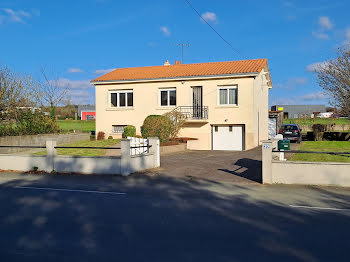 maison à Les Herbiers (85)