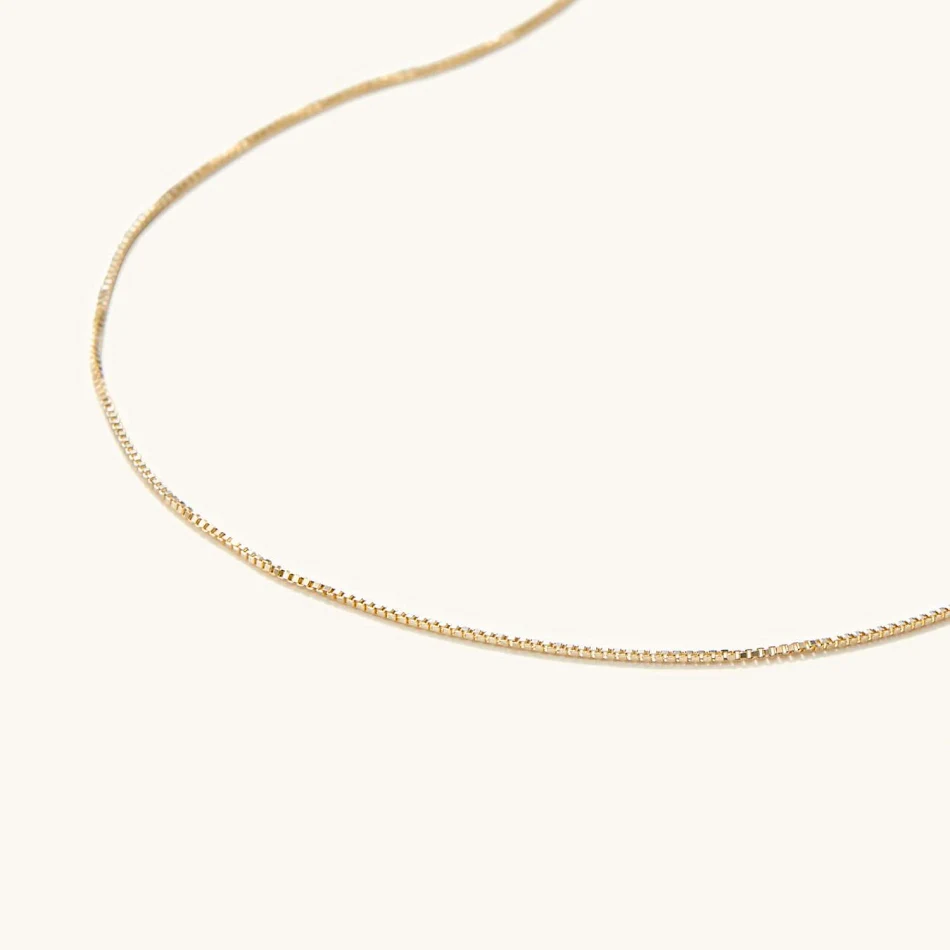 Ženska ogrlica Ins Cool Style Simple Clavicle. Jednostavna i elegantna ogrlica za svakodnevno nošenje, savršena za isticanje dekoltea i stila.