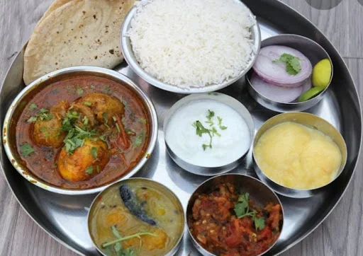 Egg Deluxe Thali