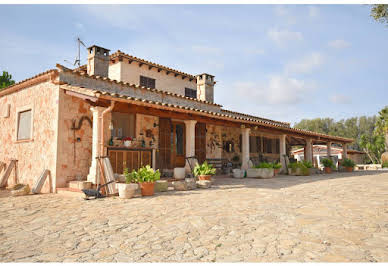 House with pool and terrace 3