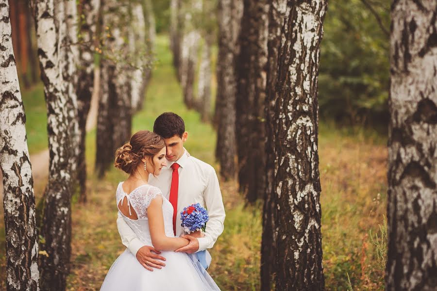 Fotógrafo de casamento Oleg Roganin (roganin). Foto de 18 de janeiro 2017