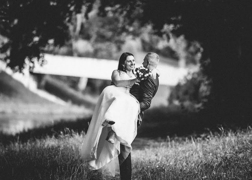 婚禮攝影師Meg Kasperek（fotomeg）。2022 10月17日的照片