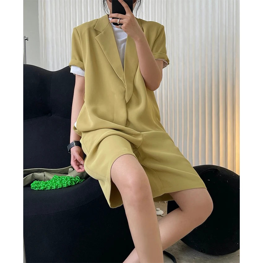 images slider number - 1