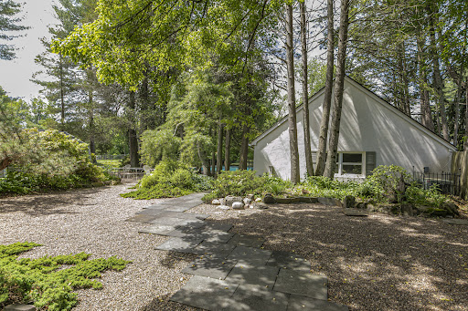 Property purchase in Lawrence Township (United States) with garden