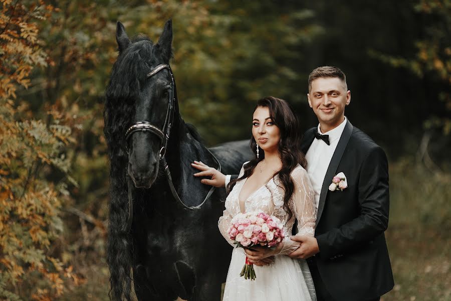 Wedding photographer Elena Shvayko (magicphotoby). Photo of 13 October 2020