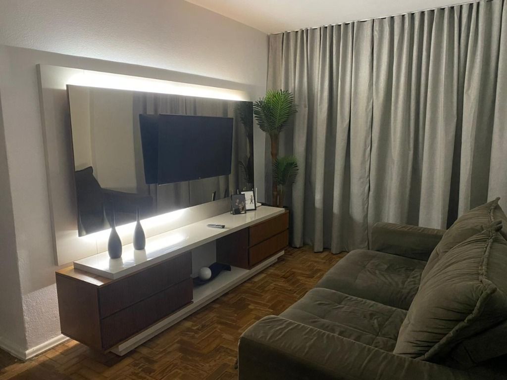 Apartamento 2 Quartos, Dependência de Empregada, Icaraí, Niterói.