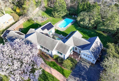 House with pool and garden 3