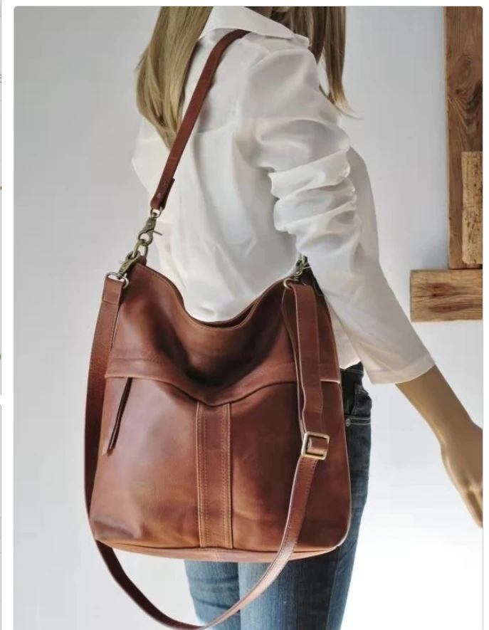 Torba na rame od uljane voskirane PU meke kože, elegantna i izdržljiva, savršena za svakodnevnu upotrebu, veliki kapacitet i udobnost.