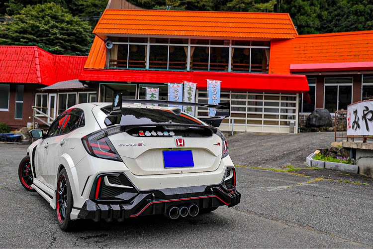シビックタイプRのシビックタイプR・FK8・カメ活に関するカスタム事例の投稿画像4枚目