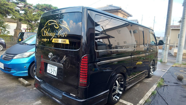 ハイエースのShinyCar さんが投稿したカスタム事例の投稿画像2枚目