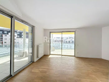 appartement à Suresnes (92)