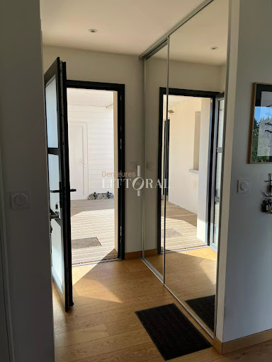 Maison contemporaine avec jardin et terrasse 5