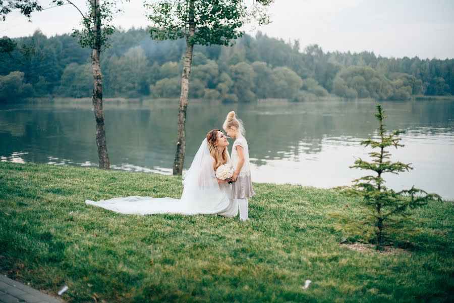 Bryllupsfotograf Irina Kazachuk-Seredova (iksfoto). Bilde av 8 april 2017