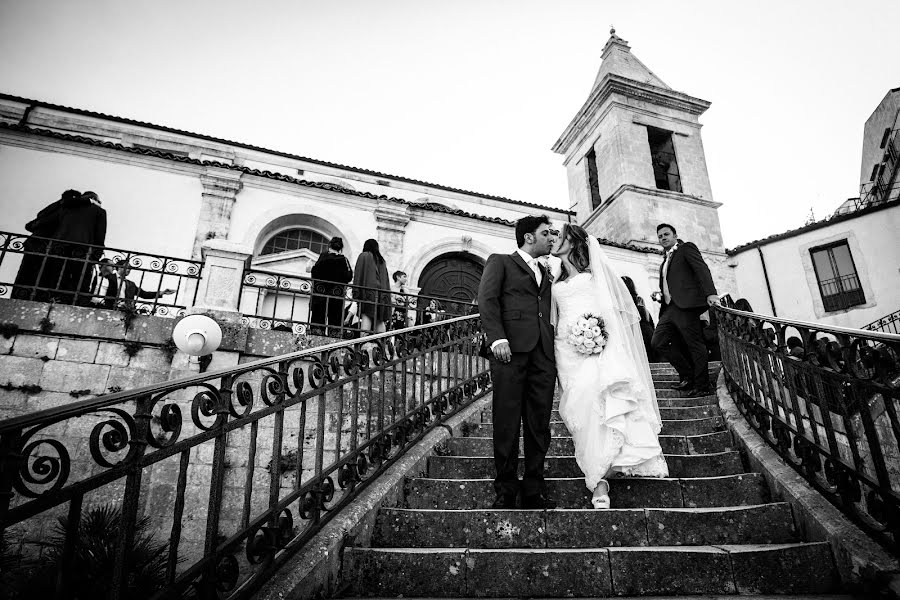 Fotografo di matrimoni Raffaele Chiavola (filmvision). Foto del 24 febbraio 2020