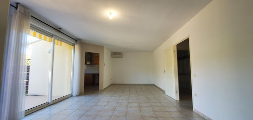 House with pool and terrace 3