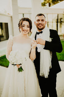 Jurufoto perkahwinan Andrei Chirica (andreichirica). Foto pada 27 Disember 2023