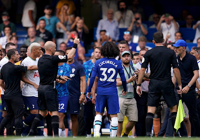 Tuchel haalt uit naar wedstrijdleiding na tumultueuze Chelsea-Tottenham: "Sinds wanneer mag je aan iemands haren trekken?"