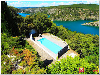 maison à Esparron-de-Verdon (04)